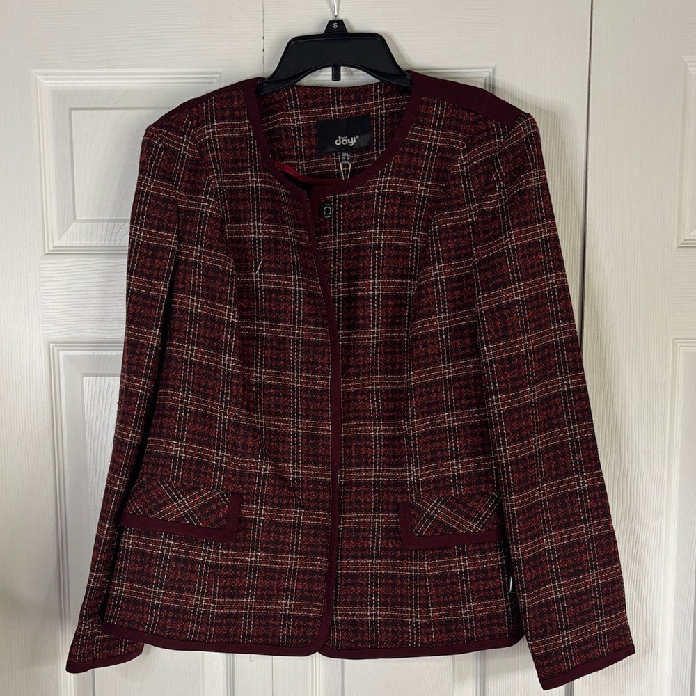 Elegant Burgundy Plaid Blazer for Women